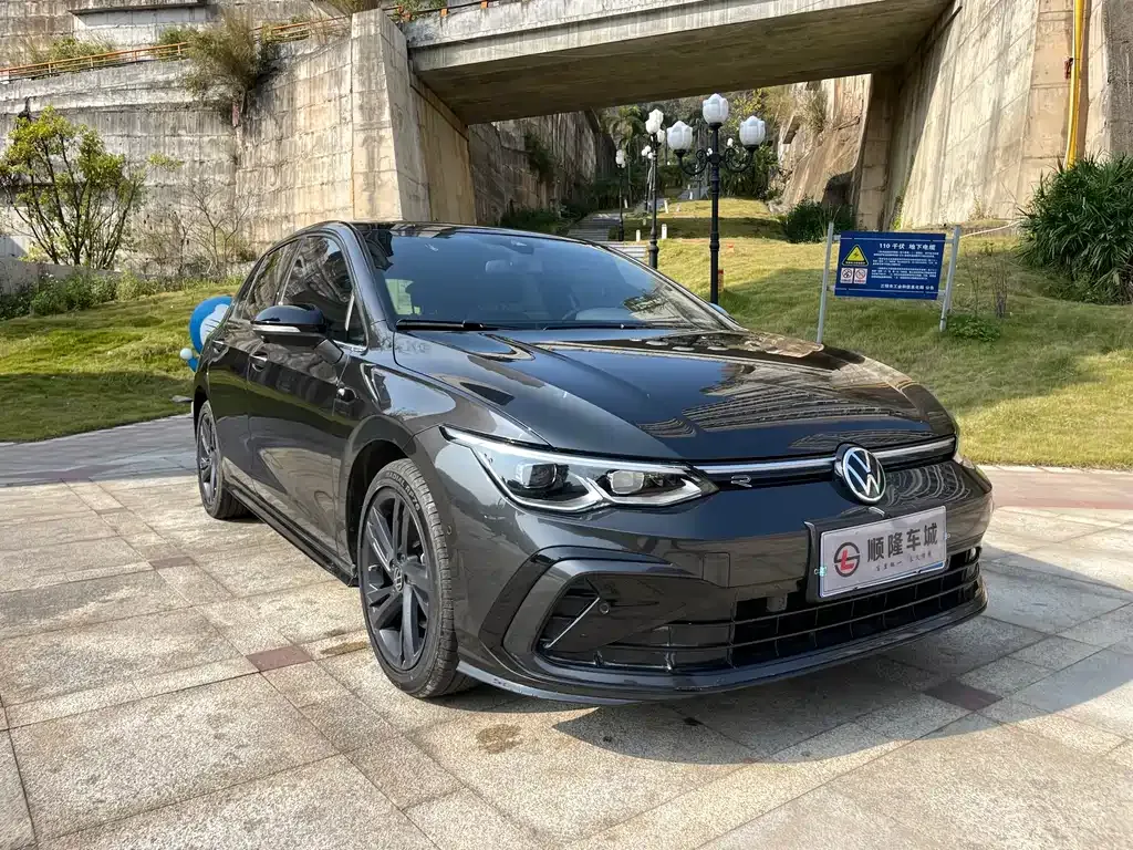 Volkswagen Golf 2021 из CN, фото 3