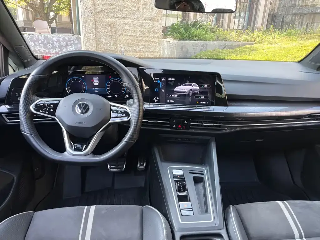 Volkswagen Golf 2021 из CN, фото 6