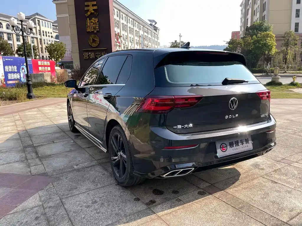 Volkswagen Golf 2021 из CN, фото 7