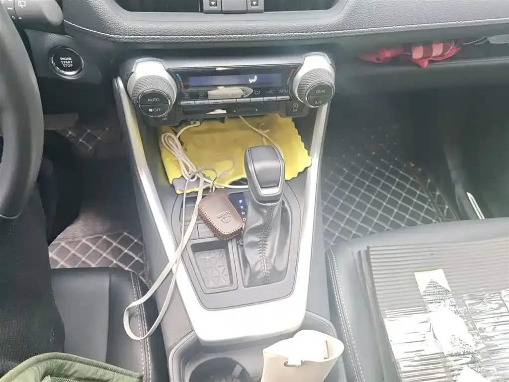Toyota Wildlander 2024 из CN, фото 9