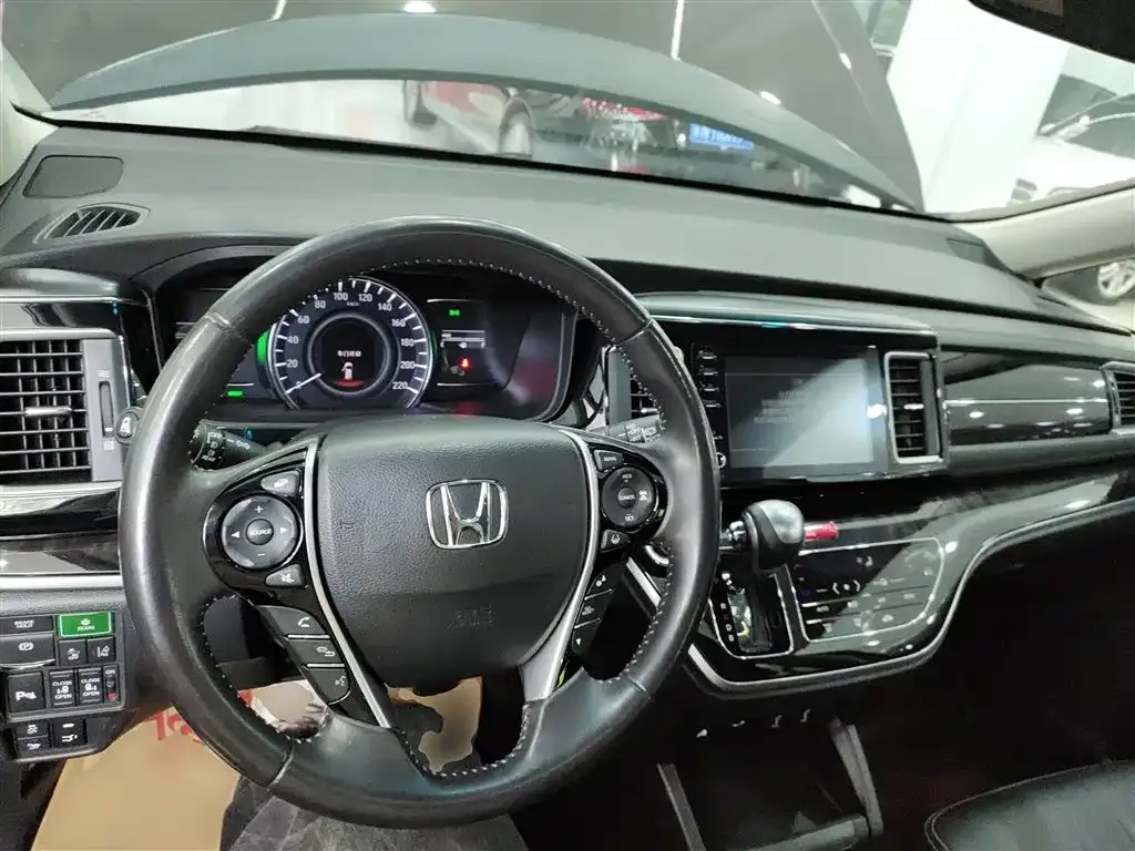 Honda Elysion 2022 из CN, фото 10