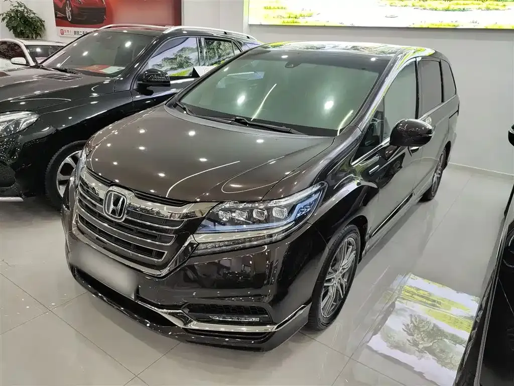 Honda Elysion 2022 из CN, фото 2