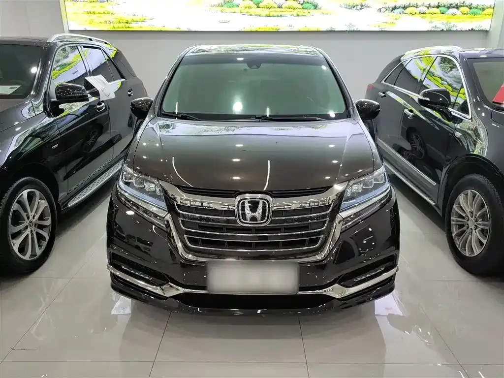 Honda Elysion 2022 из CN, фото 3