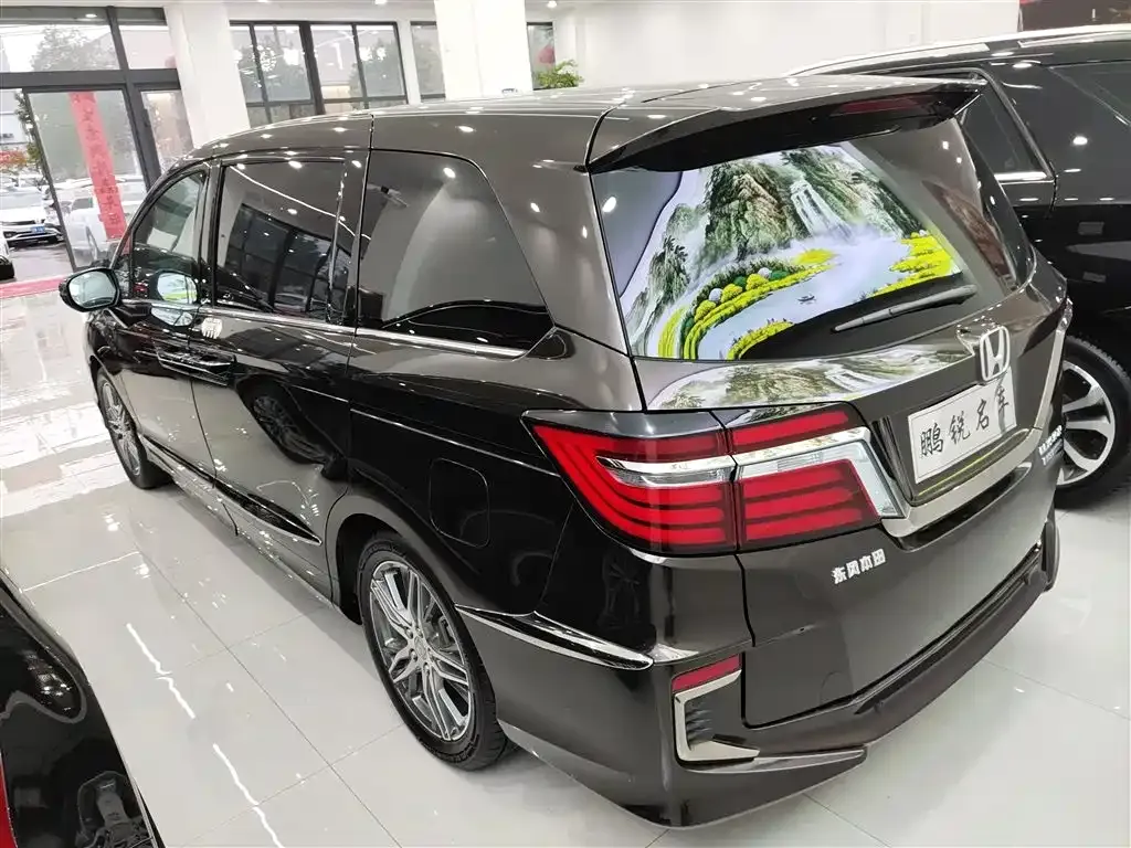 Honda Elysion 2022 из CN, фото 5