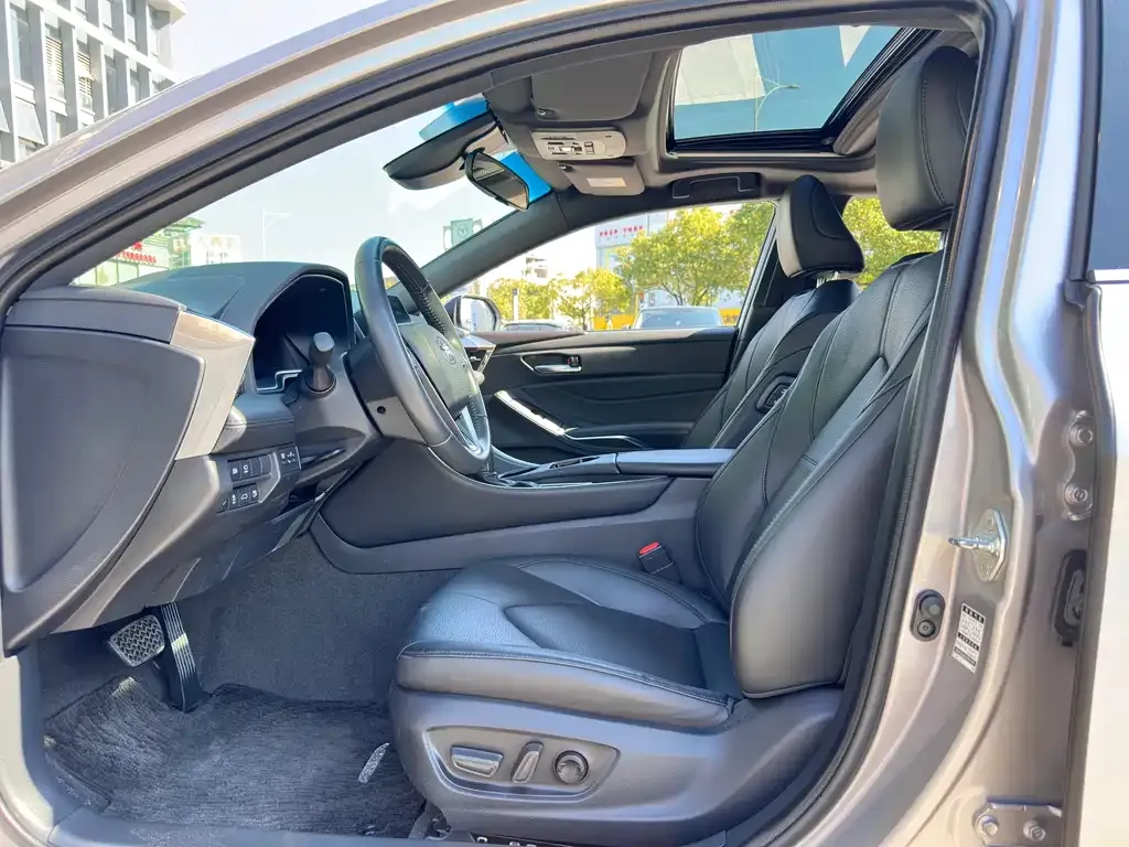 Toyota Avalon 2022 из CN, фото 7