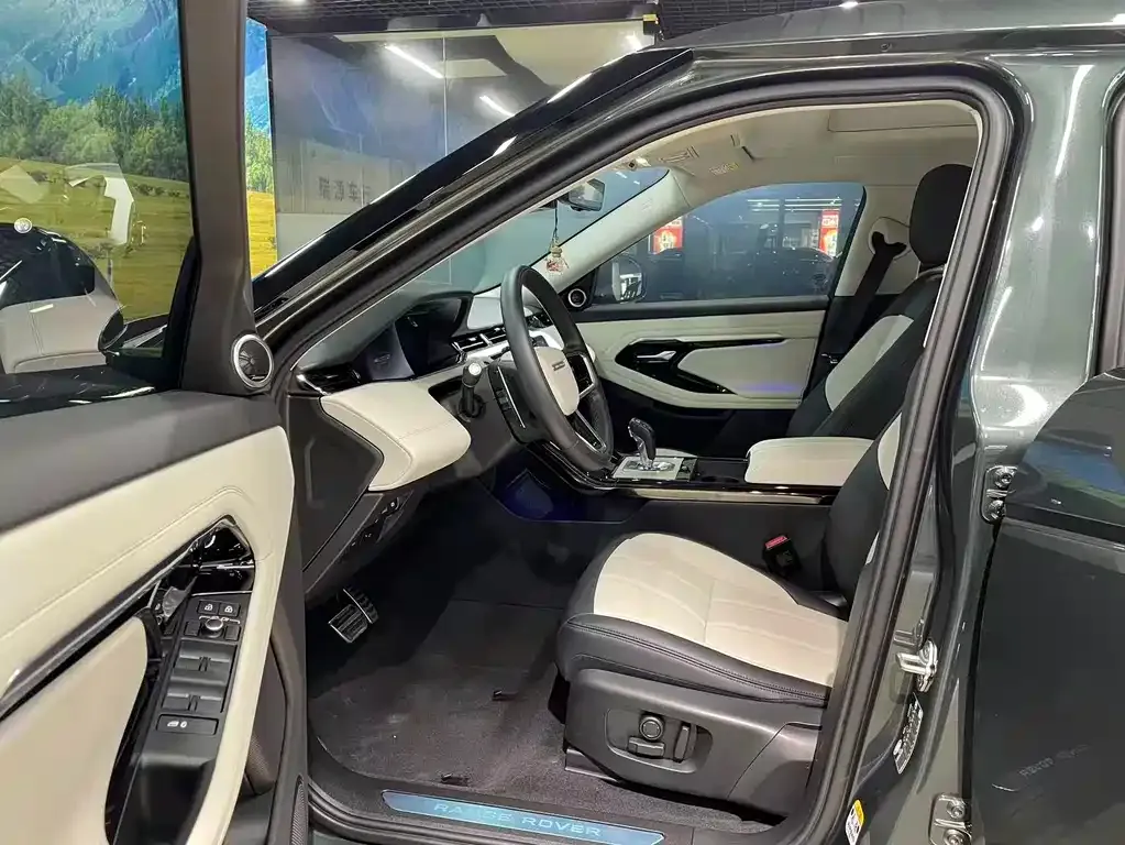Land Rover Evoque 2023 из CN, фото 7