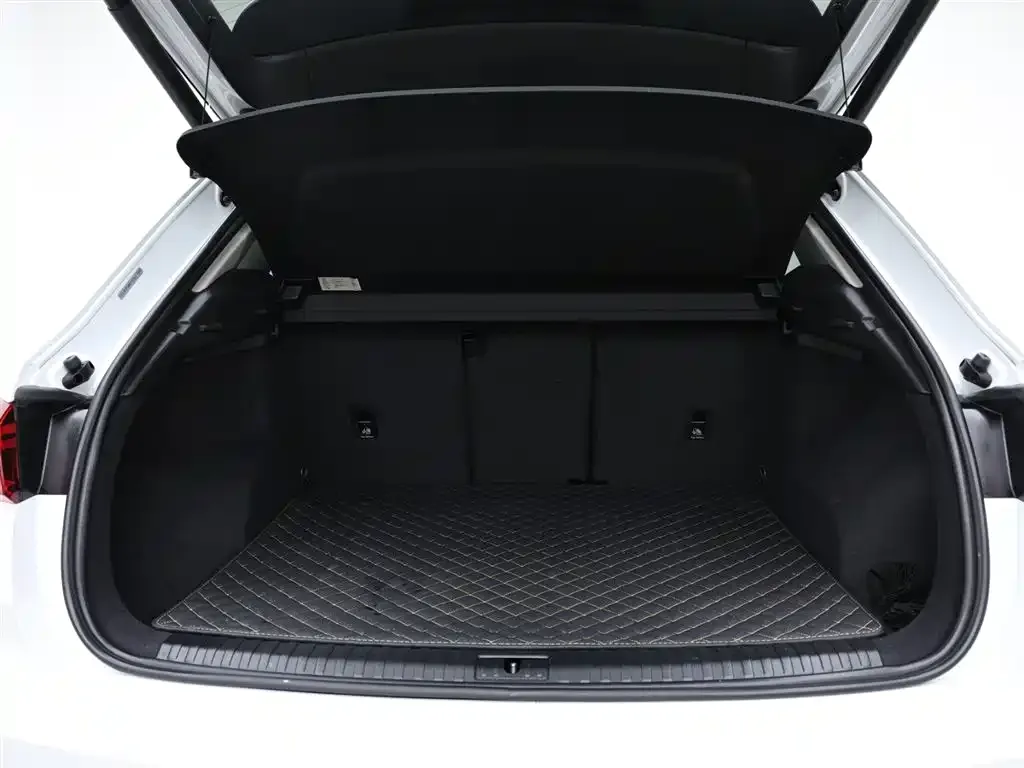 Audi Q3 2022 из CN, фото 8