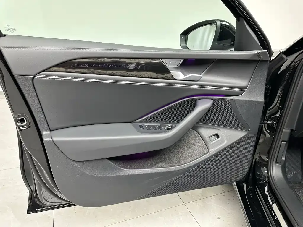 Volkswagen Magotan 2024 из CN, фото 7