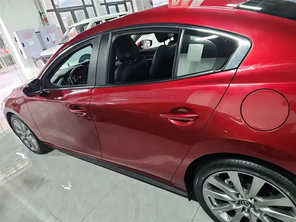 Mazda 3 Axela 2021 из CN, фото 5