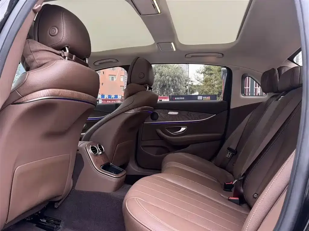 Mercedes-Benz E-Class 2023 из CN, фото 10