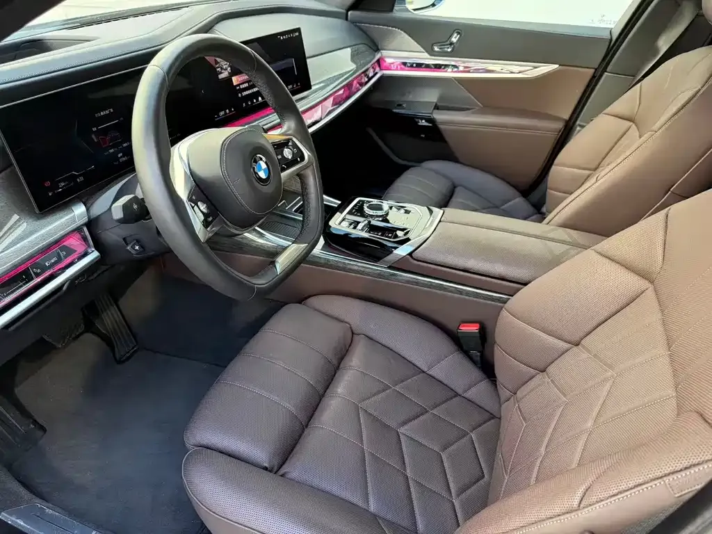 BMW 7 Series 2024 из CN, фото 5