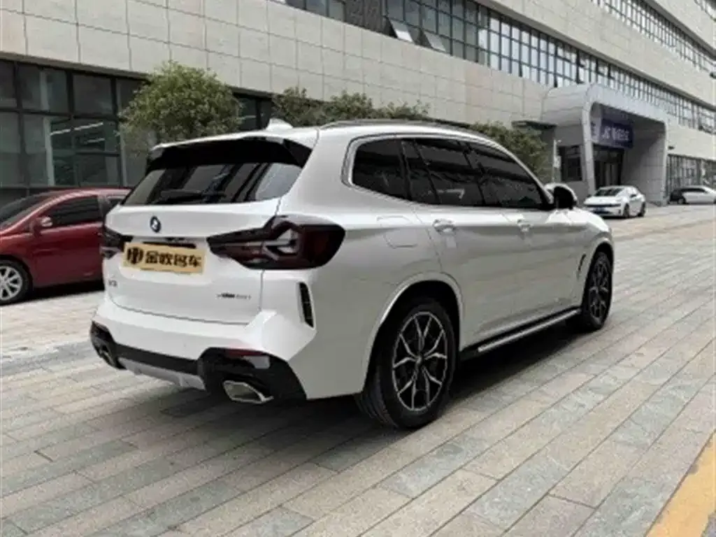 BMW X3 — фото 9