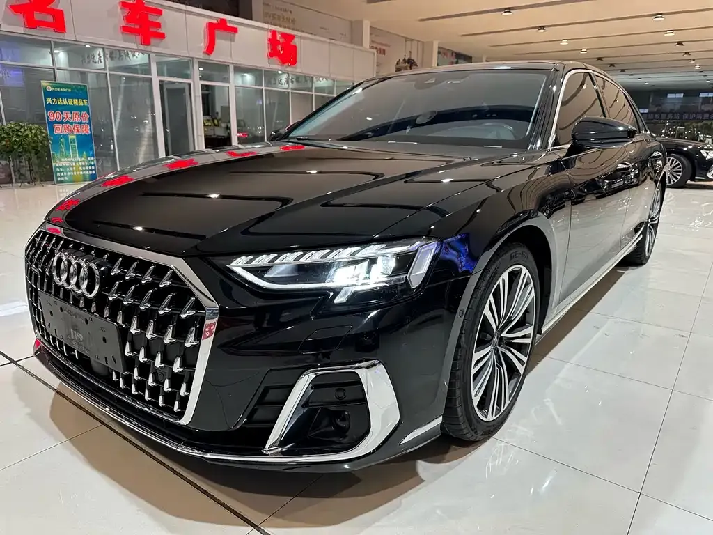 Audi A8 2023 из CN, фото 2