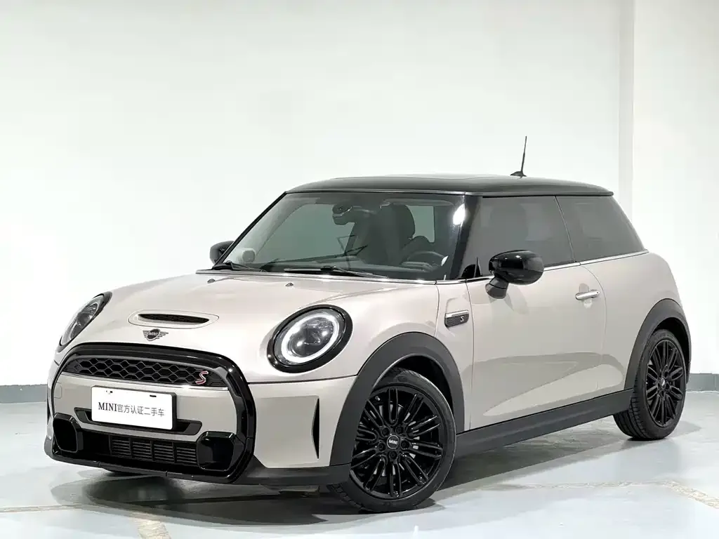 MINI Cooper (3-door) 2022 из CN, фото 2