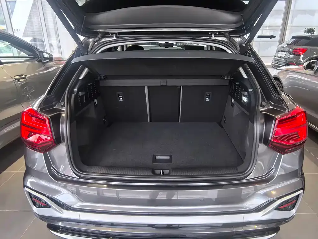 Audi Q2L 2024 из CN, фото 7