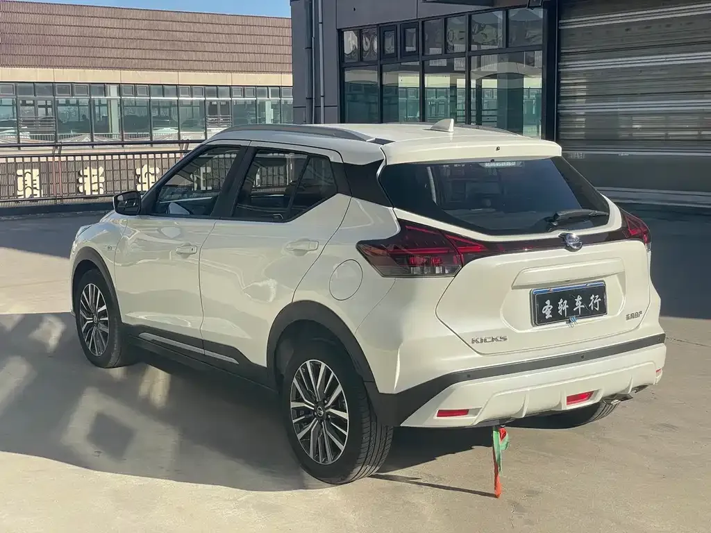 Nissan Kicks — фото 6
