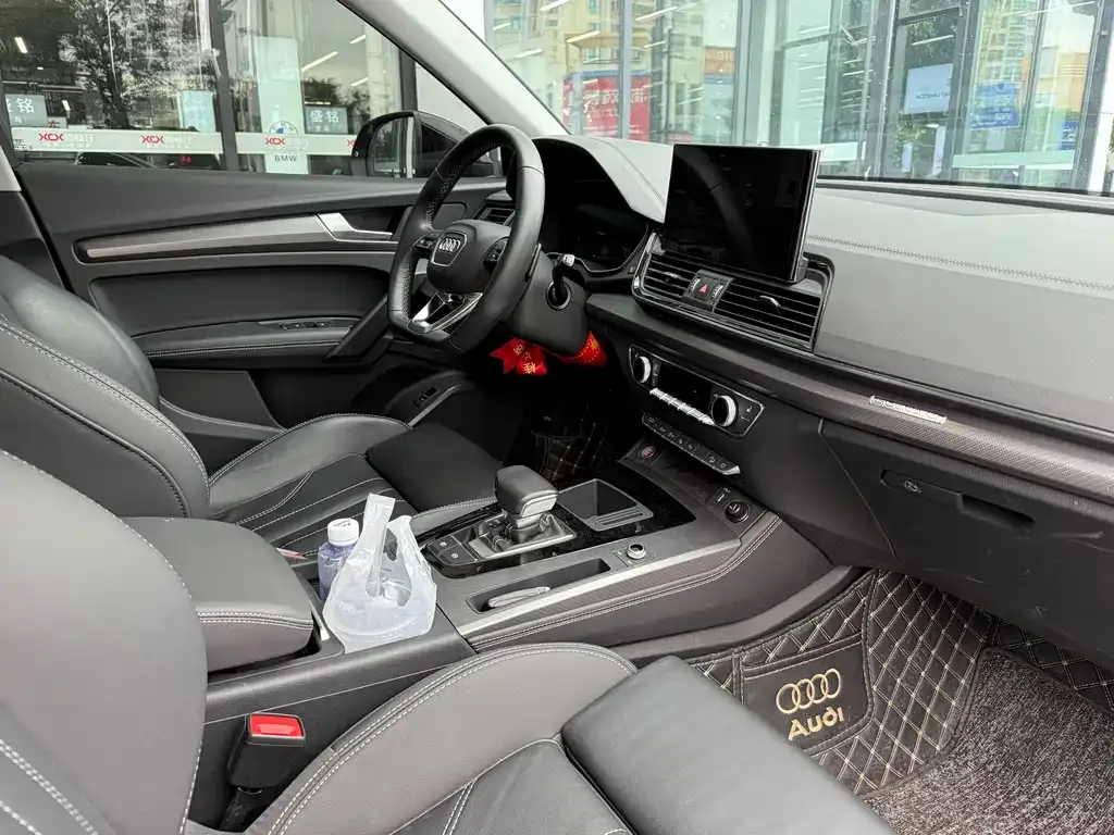 Audi Q5L 2022 из CN, фото 10