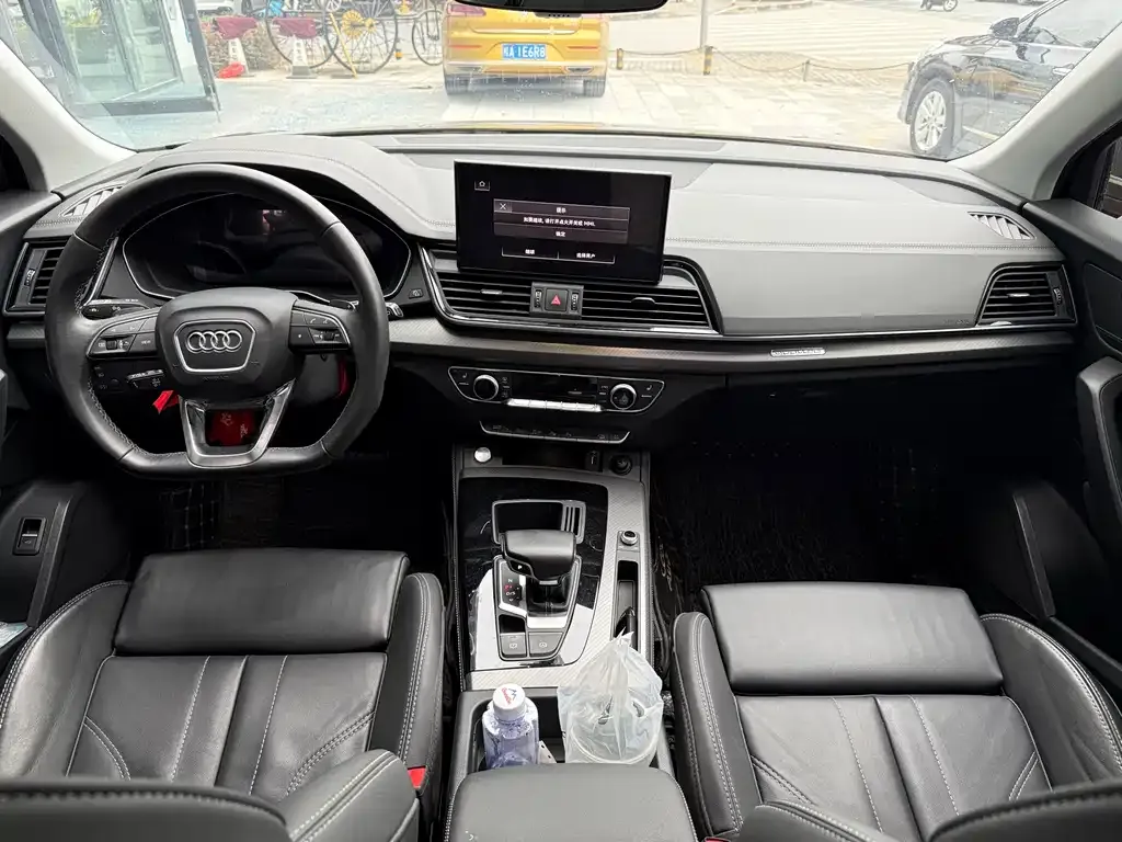 Audi Q5L 2022 из CN, фото 7