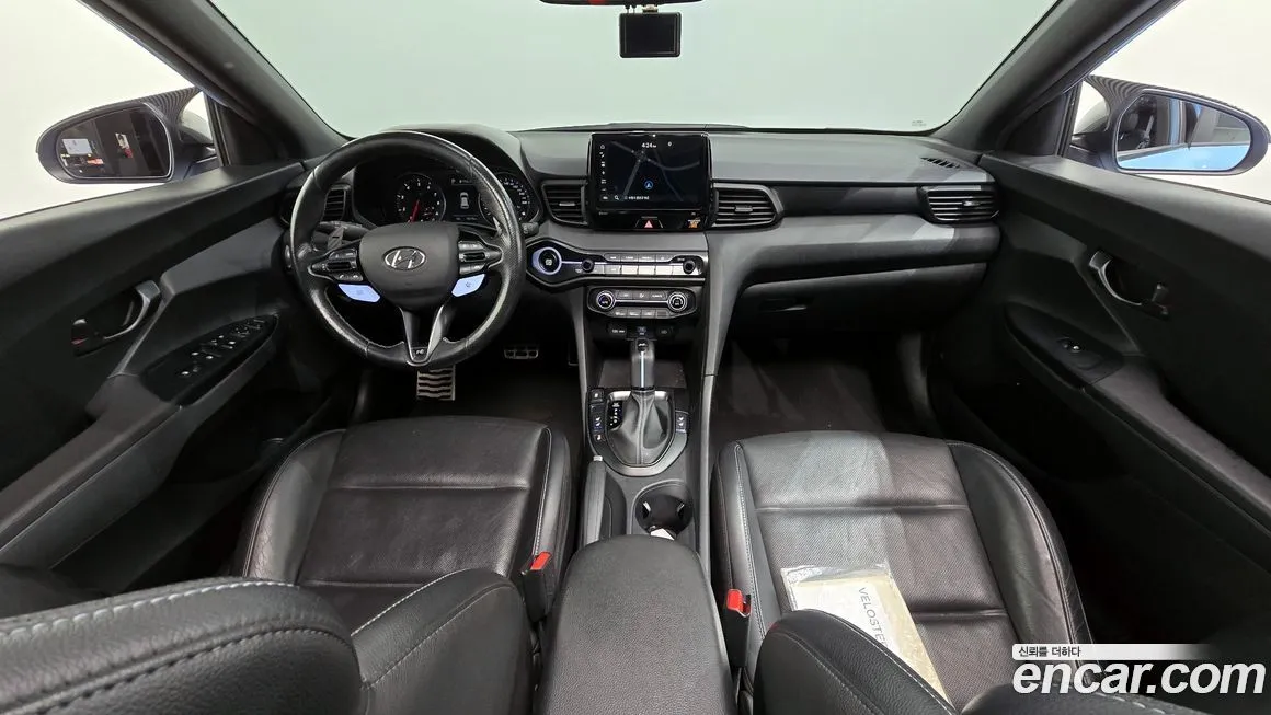Hyundai Veloster — фото 7