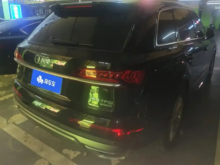 Audi Q7 2024 из CN, фото 3