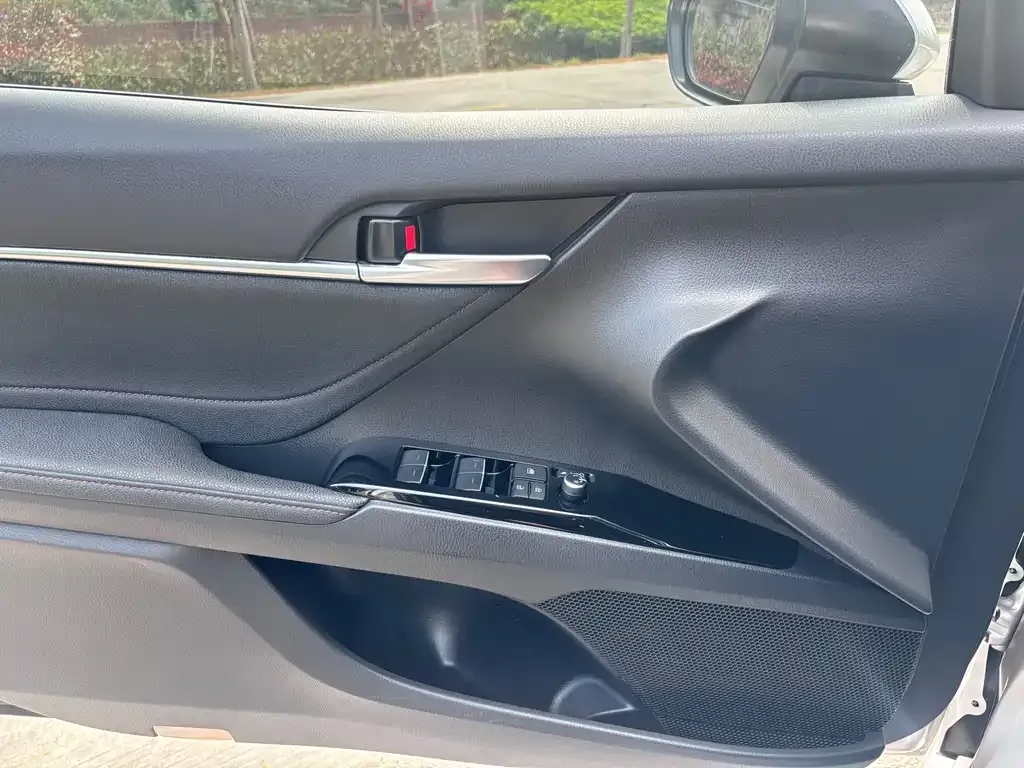Toyota Camry 2022 из CN, фото 7