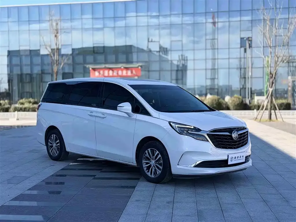 Buick GL8 2022 из CN, фото 3