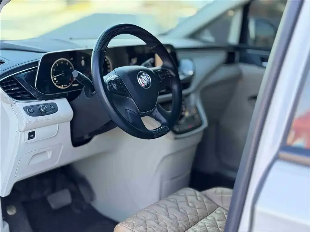 Buick GL8 2022 из CN, фото 5