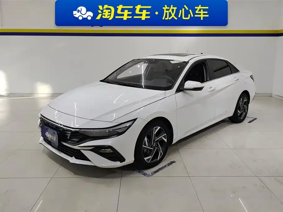 Hyundai Elantra 2024 из CN, фото 1