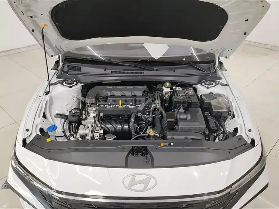 Hyundai Elantra 2024 из CN, фото 10