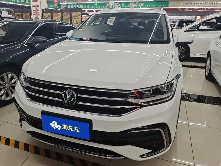 Volkswagen Tiguan L — фото 2