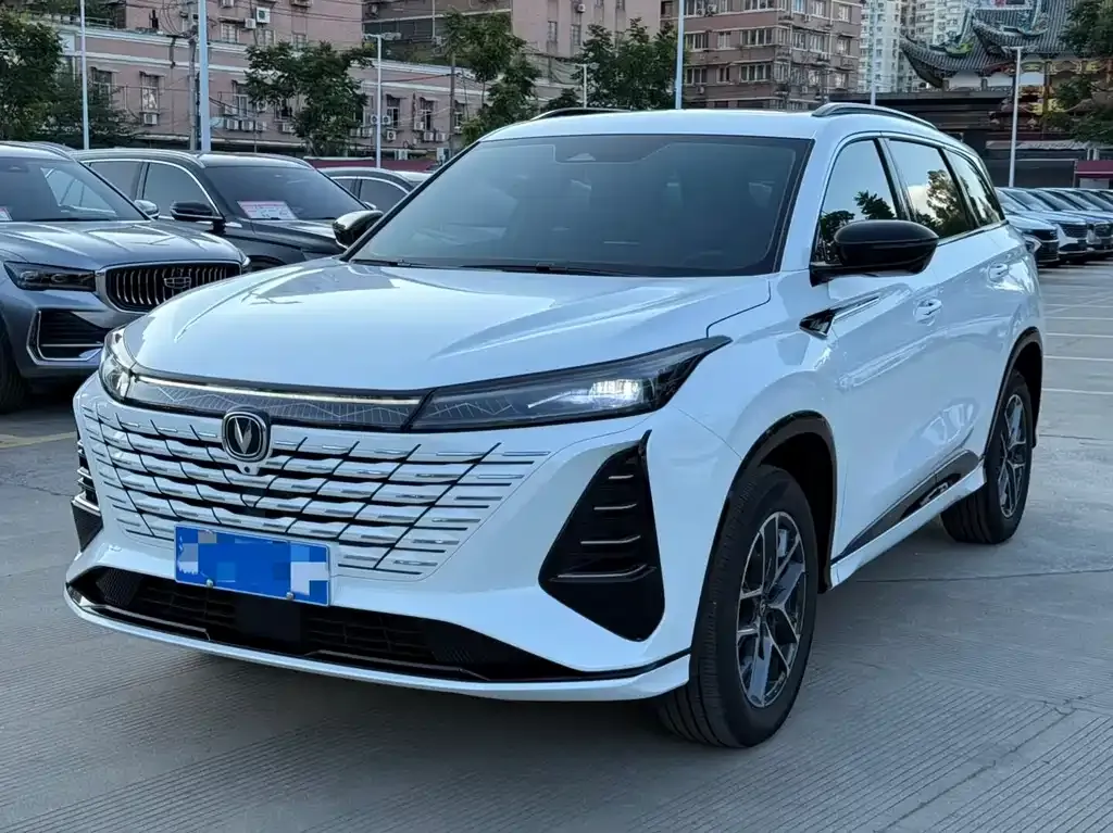 Changan CS75PLUS 2024 из CN, фото 1