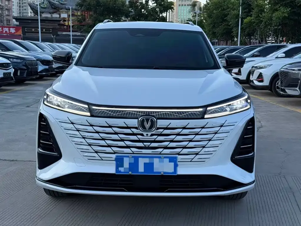 Changan CS75PLUS 2024 из CN, фото 2