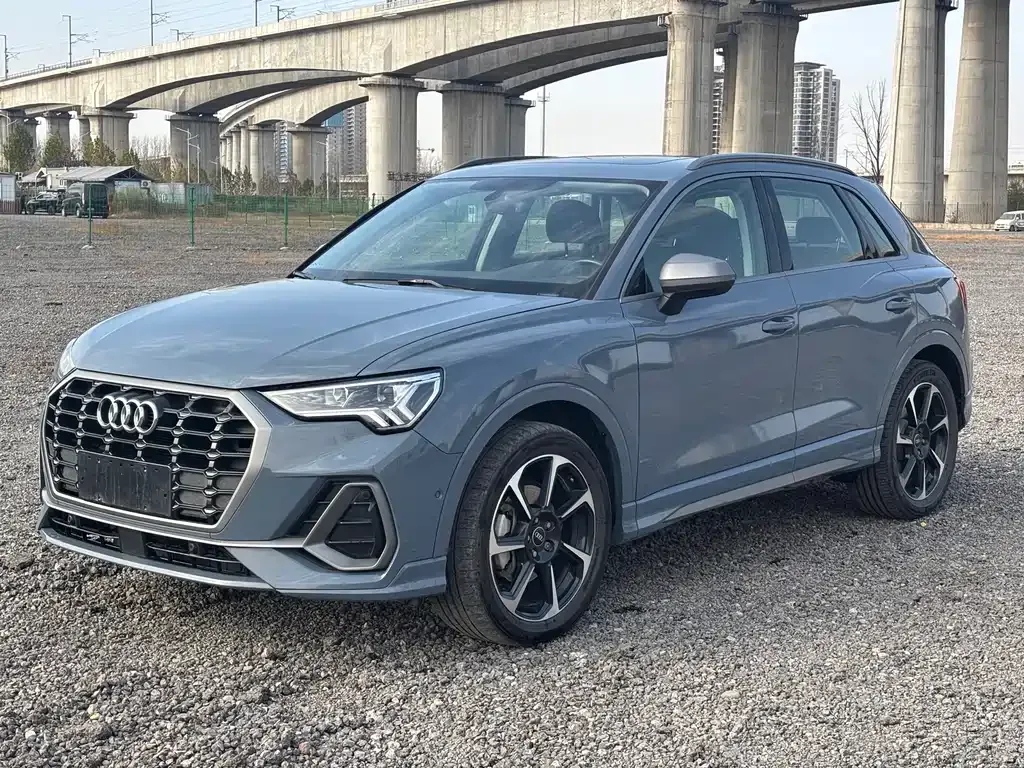 Audi Q3 2023 из CN, фото 1