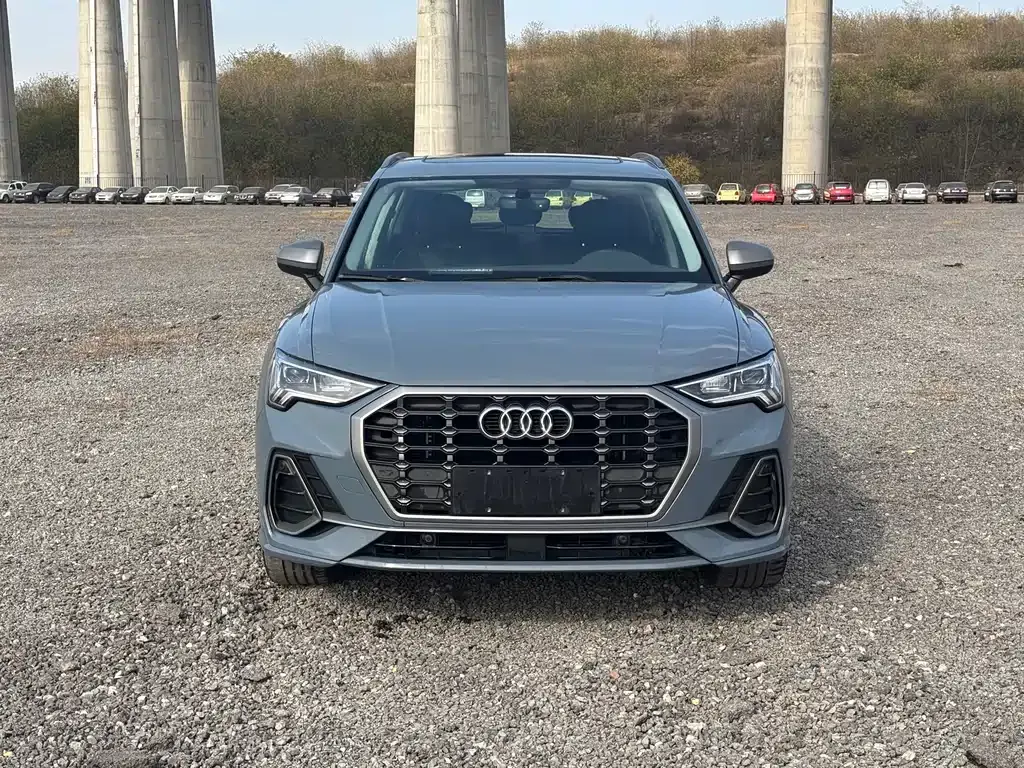 Audi Q3 2023 из CN, фото 2