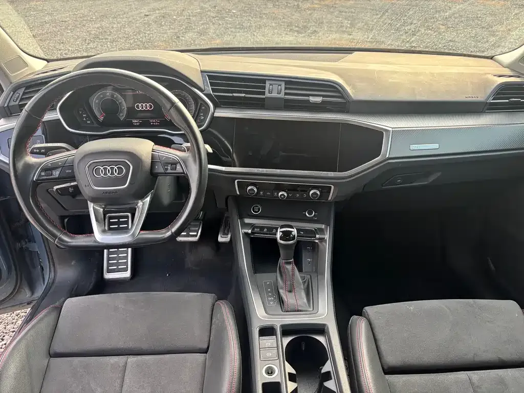 Audi Q3 2023 из CN, фото 6