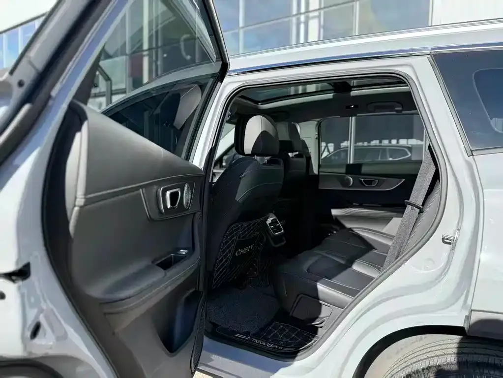 Chery Tiggo 8 PRO NEV 2023 из CN, фото 6