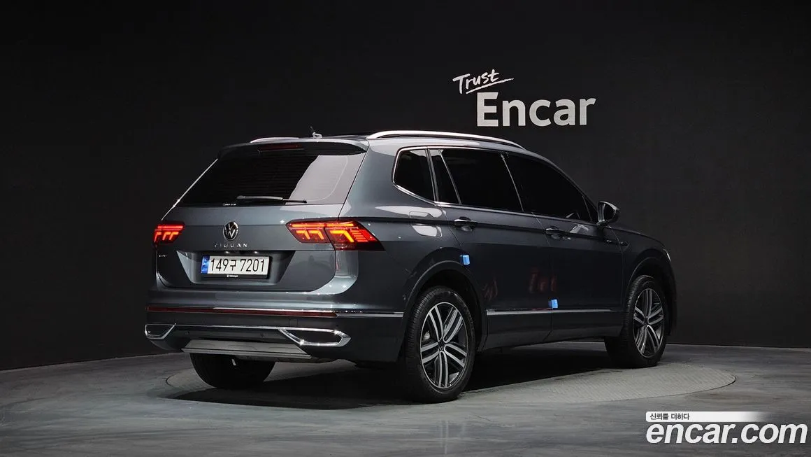 Volkswagen Tiguan — фото 2