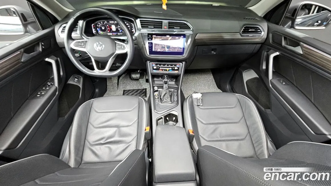 Volkswagen Tiguan — фото 7