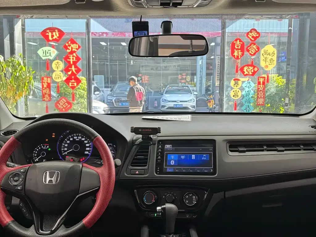Honda Vezel 2022 из CN, фото 10