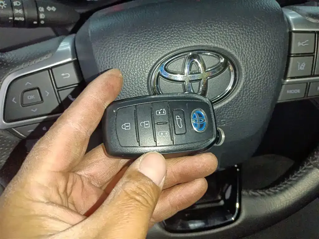 Toyota Sienna 2023 из CN, фото 9
