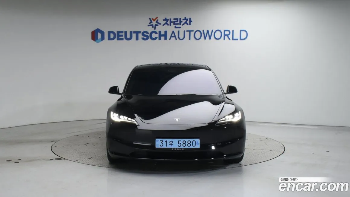 Tesla Model 3 2024 из KR, фото 3