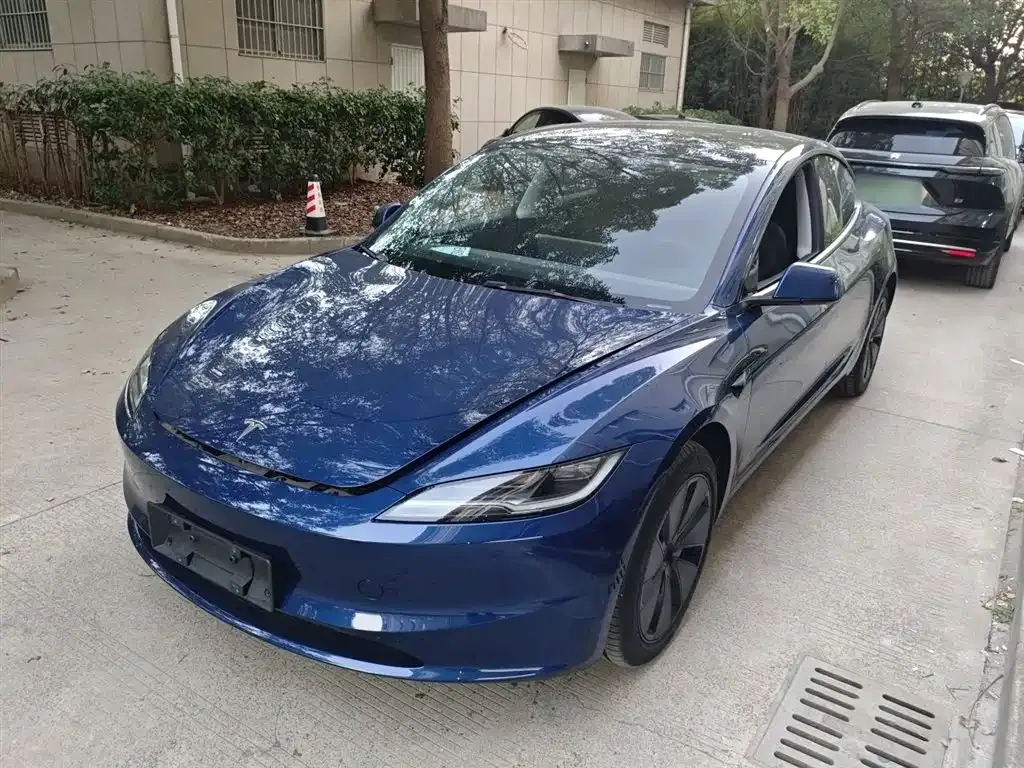 Tesla Model 3 2025 из CN, фото 2