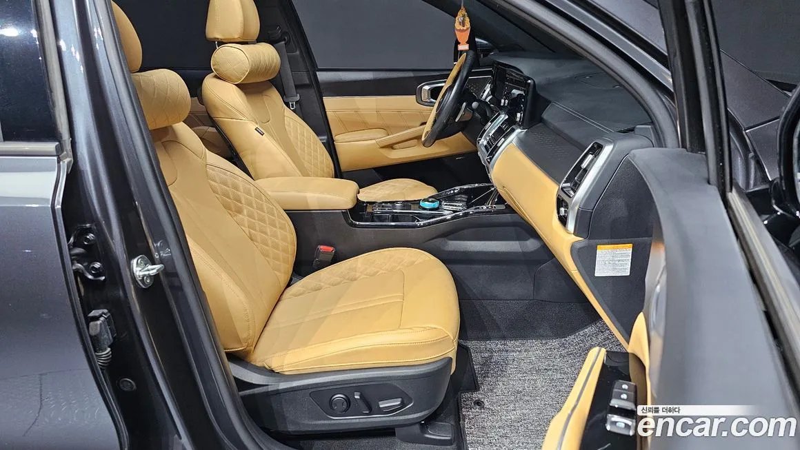 Kia Sorento — фото 10