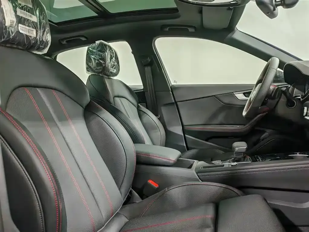 Audi A4L 2025 из CN, фото 8