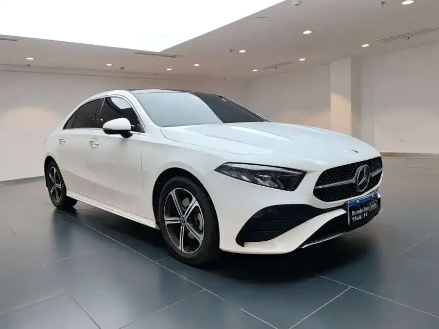 Mercedes-Benz A-Class 2023 из CN, фото 4
