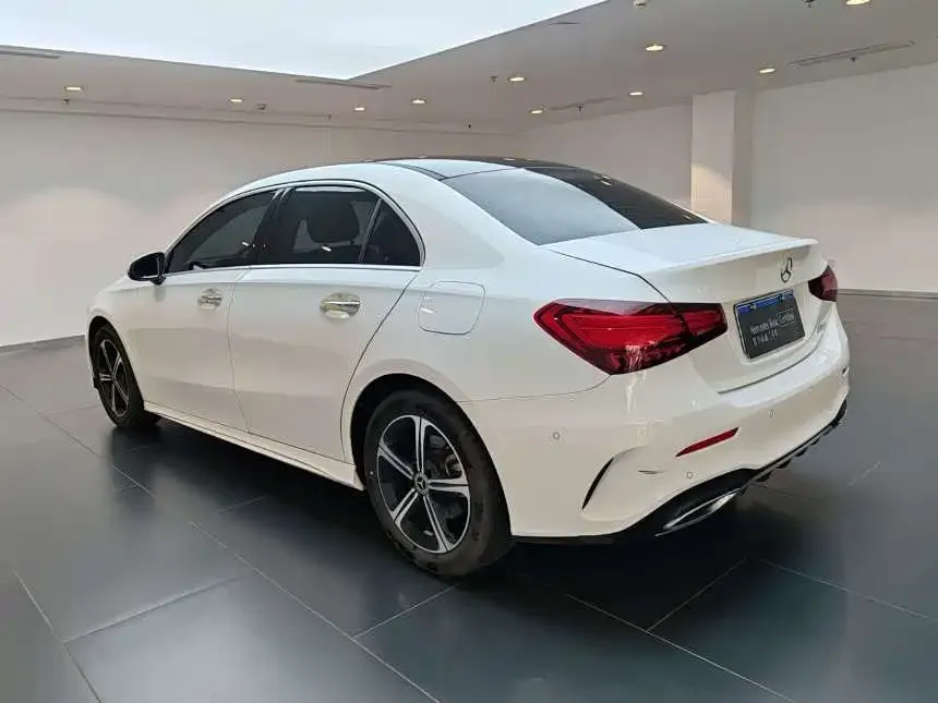 Mercedes-Benz A-Class 2023 из CN, фото 5