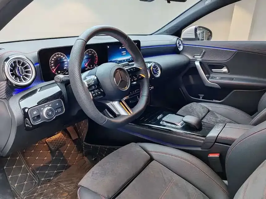 Mercedes-Benz A-Class 2023 из CN, фото 9