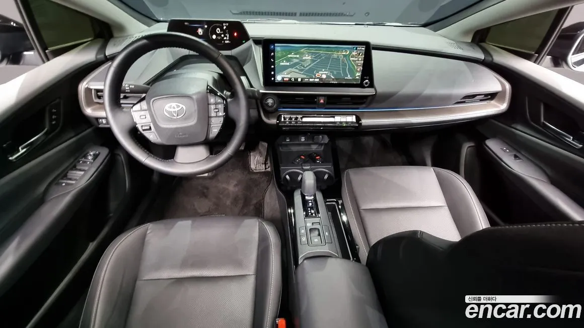 Toyota Prius 2024 из KR, фото 7