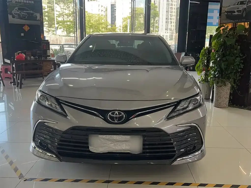 Toyota Camry 2023 из CN, фото 10