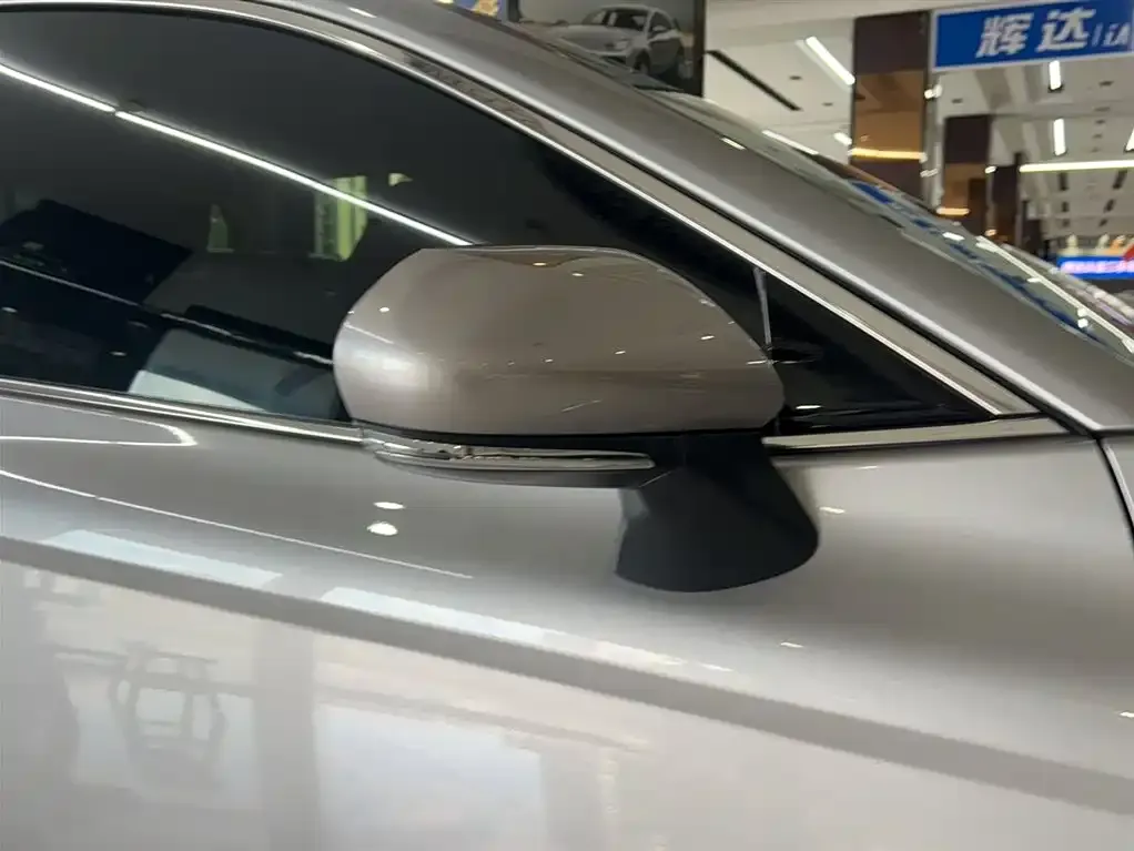 Toyota Camry 2023 из CN, фото 5